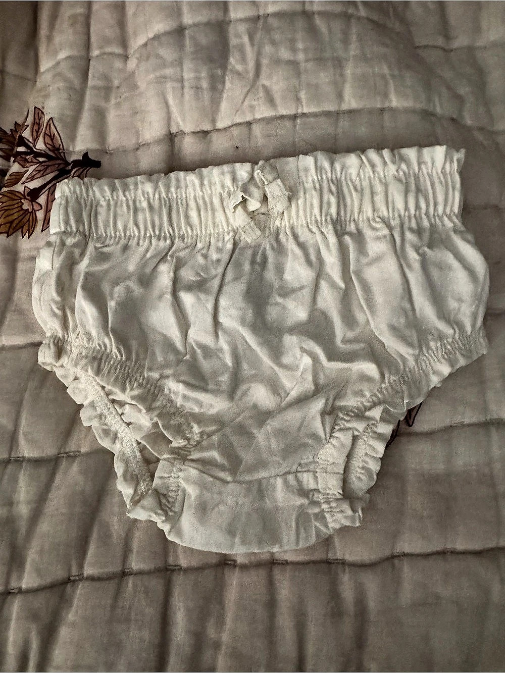 carter's Ruffle Diaper Cover Bloomer White 6M